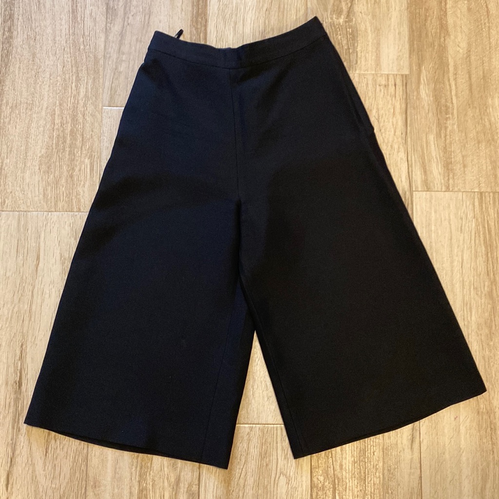 Valentino Wool Black Wide Leg Dress Pants Italy 100% Authentic.